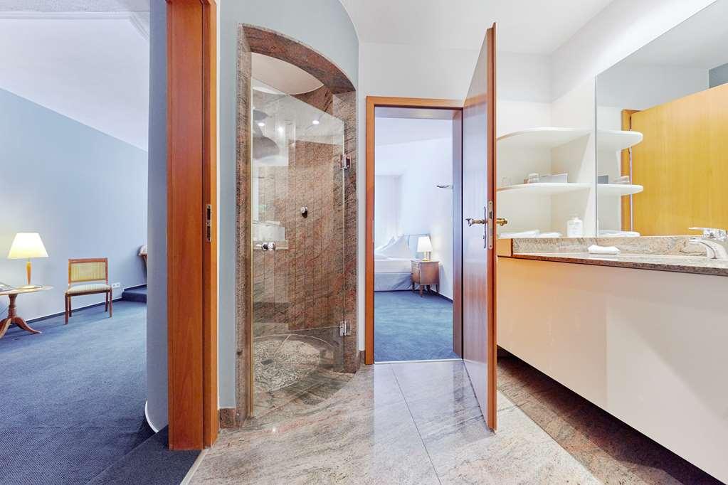 Hotel Zum Roten Baeren Freiburg Quarto foto